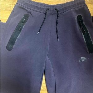 Purple Nike Sportswear Tech Fleece Men’s Size S Straight Leg Pants